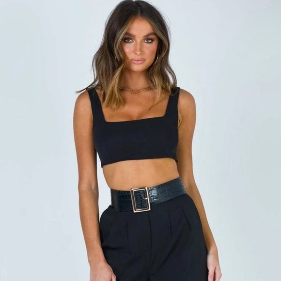 Princess Polly Black Cropped Tank Top - size 4. B8 - Picture 1 of 4